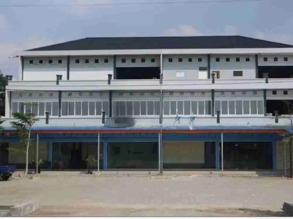 RUKO GANDENG 3 PINTU STRATEGIS DI HR. SOEBRANTAS PEKANBARU