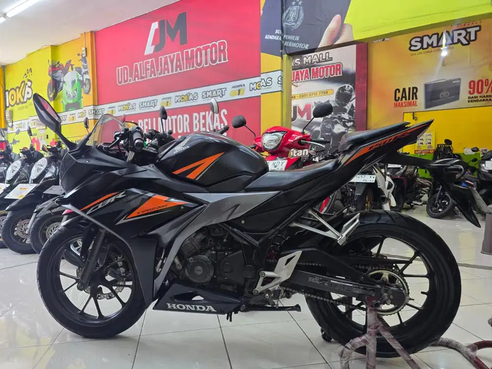 DP 500rb* New CBR 150R tahun 2019