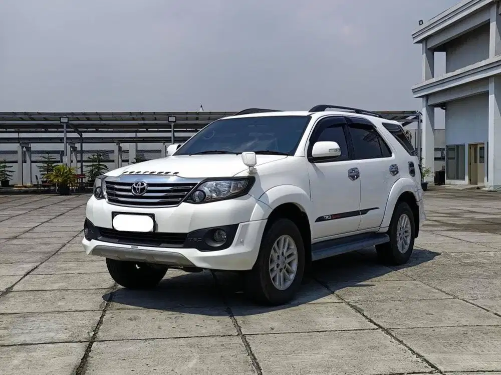 Fortuner TRD 2.7 G Lux AT 2013