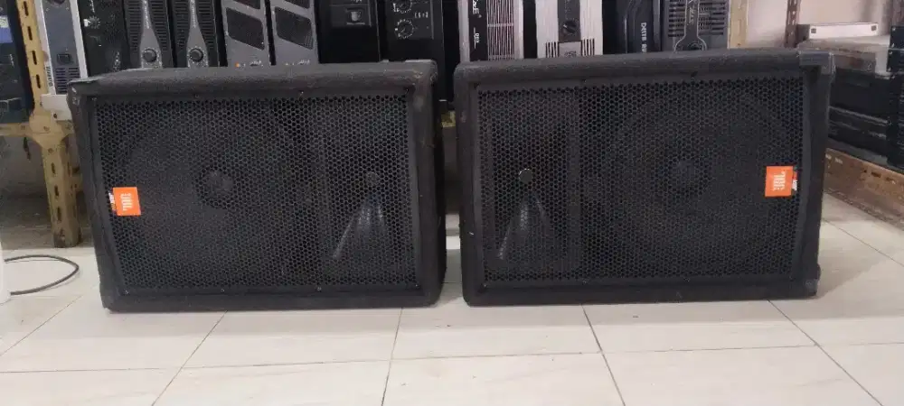 Sepasang speaker monitor pasif Jbl JRX-100 12 Inchi Ori Made In USA