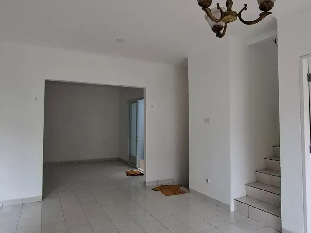 DIJUAL CEPAT DAN MURAH RUMAH BAGUS SIAPHUNI PERUMAHAN KOTA WISATA CIBUBUR JAKARTA TIMUR