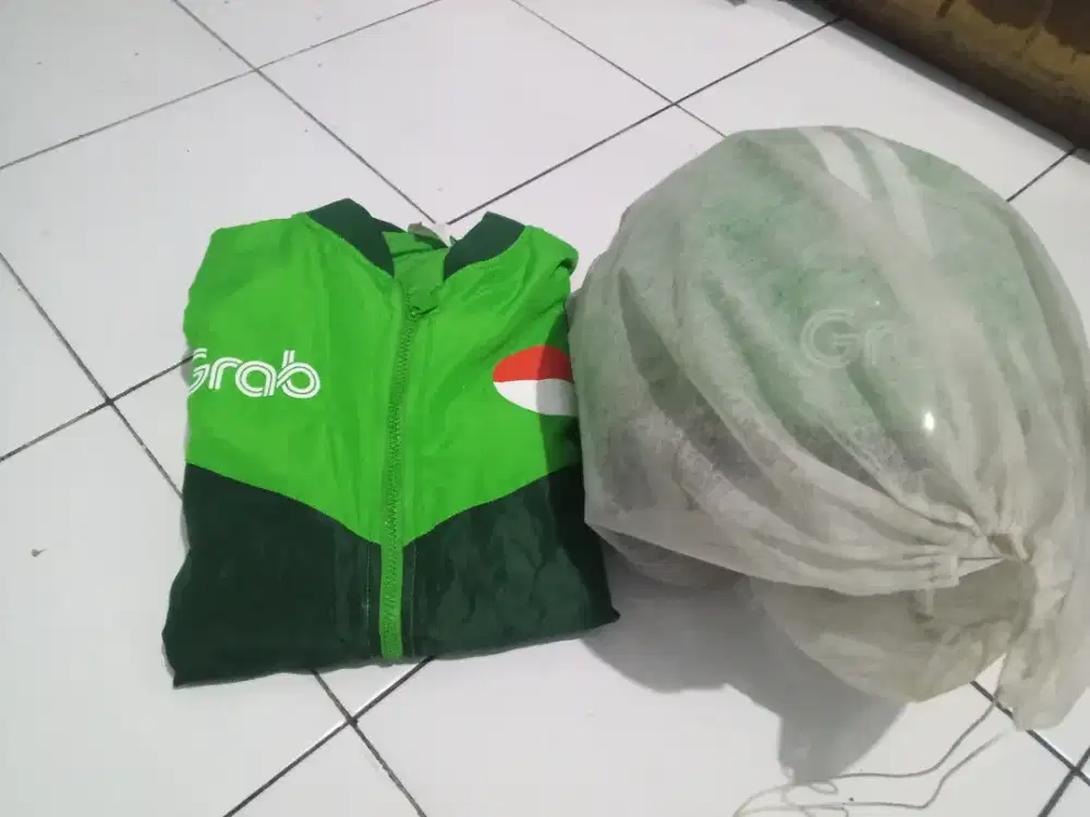 helm ijo masih baru bahan adem
