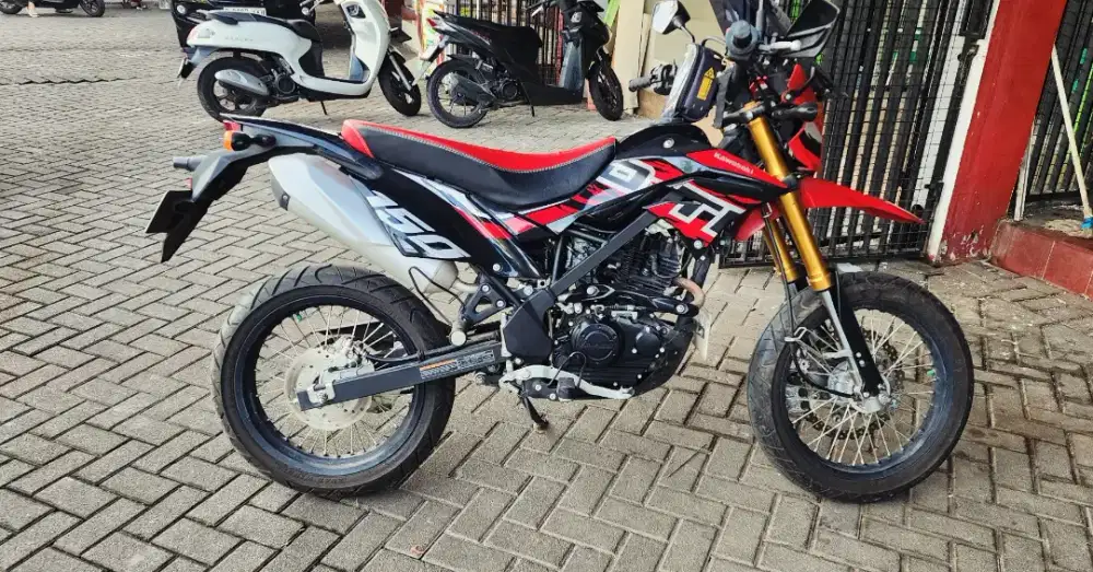 Jual Santai Kawasaki D Tracker