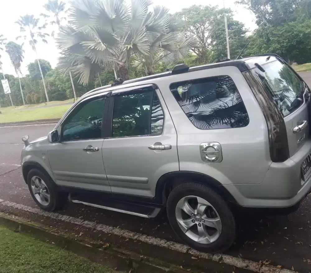 Dijual Mobel CRV Gin 2 Metik 2.0cc kondisi siap pakai