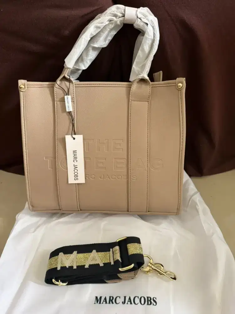 Tas Sling branded coklat muda