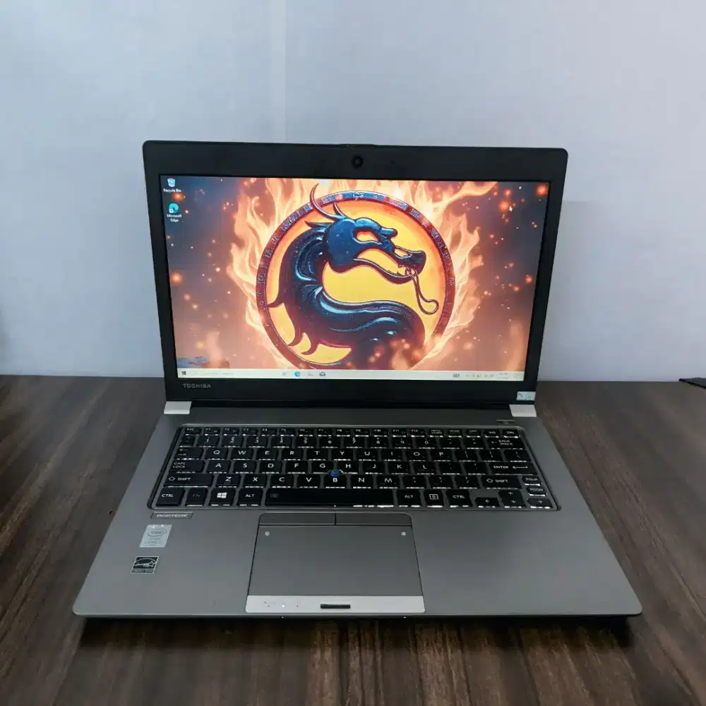Laptop Toshiba portege Core i7 5500U ram 8GB SSD 256GB backlite