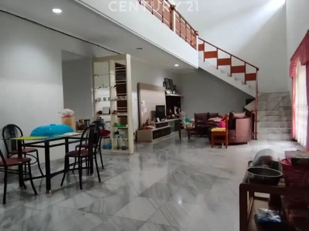 Dijual Rumah  Di   Sayap Sutami - Bandung Utara