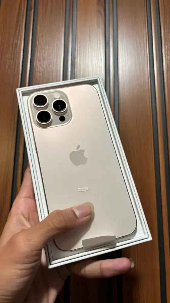 iPhone 16 pm desert titanium 256gb iBox