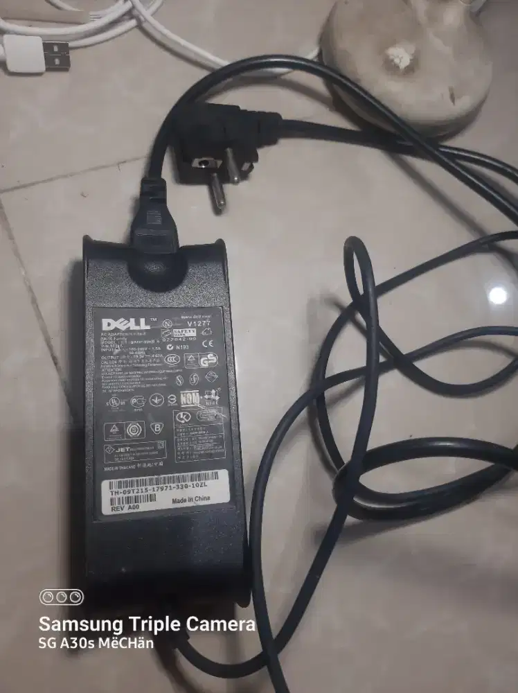 Charger Dell NADP-90KB A