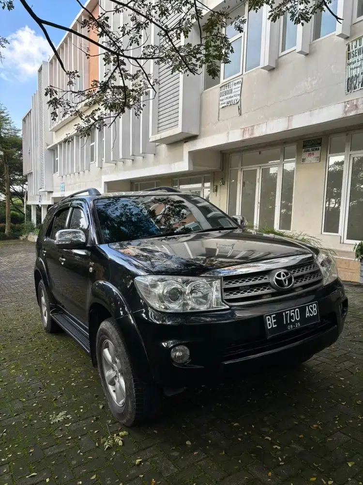 Fortuner G 2.5 MT 2010
