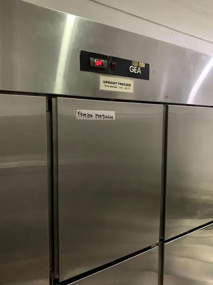 Freezer GEA 6 pintu