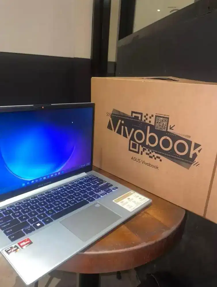 Laptop ASUS Vivobook E1404F – Ryzen 3 7000 Series