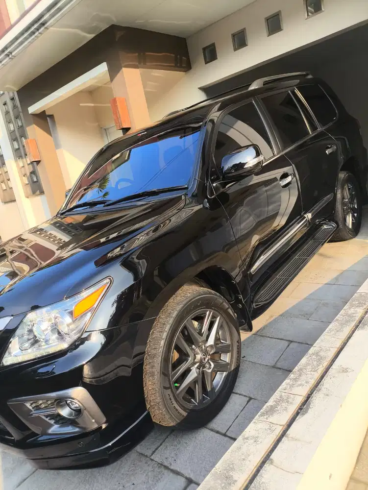 Lexus LX570 2014 Bensin
