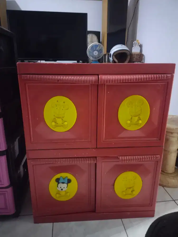 Lemari plastik 2susun