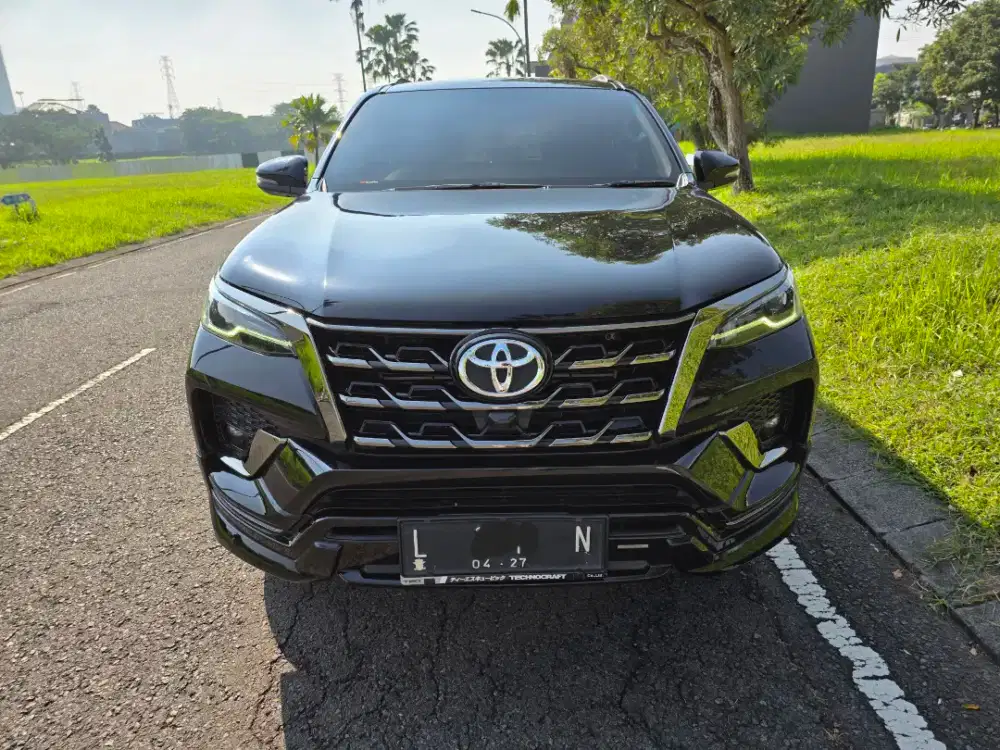 Low KM | Fortuner VRZ GR Sport 2.8 | 4x2 | 2022 | Black