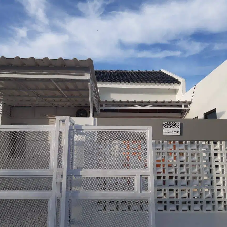 Dijual Rumah Siap Huni di Pinggir Pantai Anyer