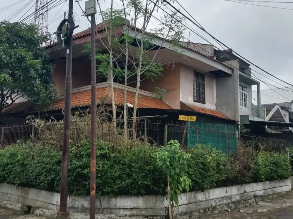Rumah Hook hitung tanah di komplek muara sari