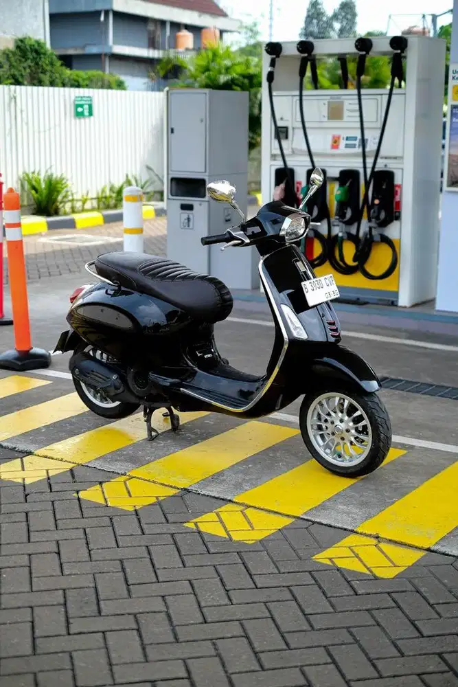 PIAGIO VESPA MATIC SPRINT 150 3VIE TAHUN 2014