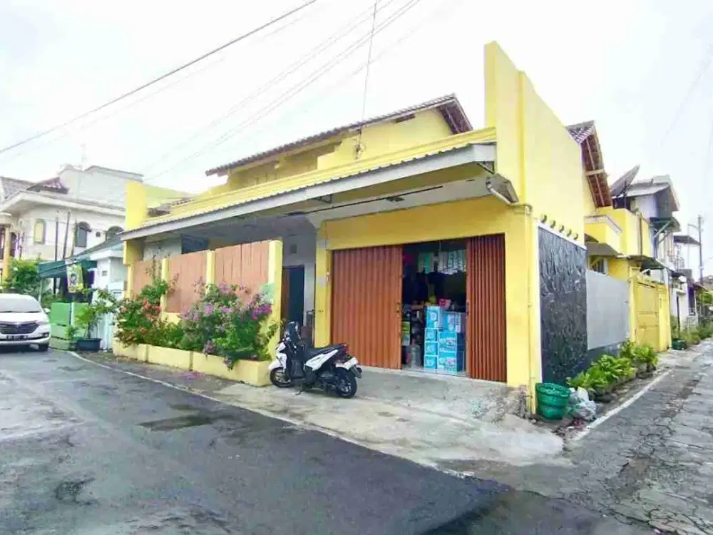 Rumah bagus dekat Matahari Singosaren Hook Tengah Kota