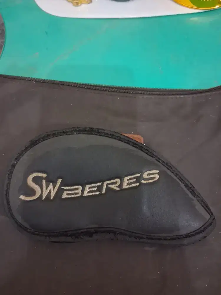 Sarung gold branded 
Sw beres warna hitam 
Limited edition 
Barang ter