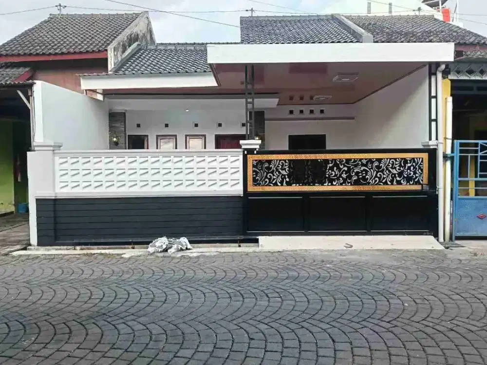 Rumah Gentan pinggir Perumahan Mangesti Raya Full Renov