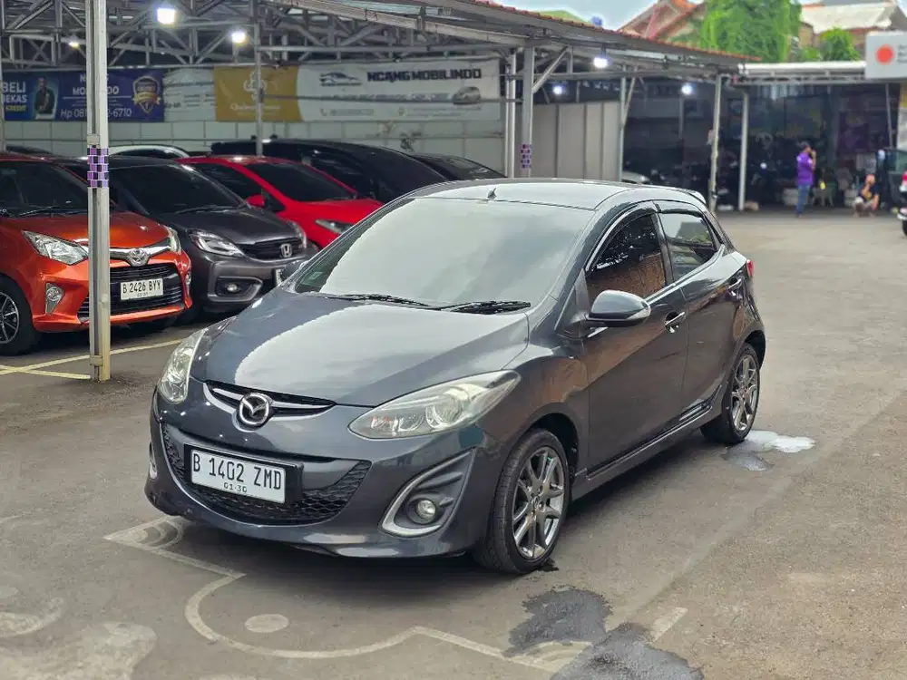 Mazda 2 R Matic 2014 Dp 10 Juta Istimewa