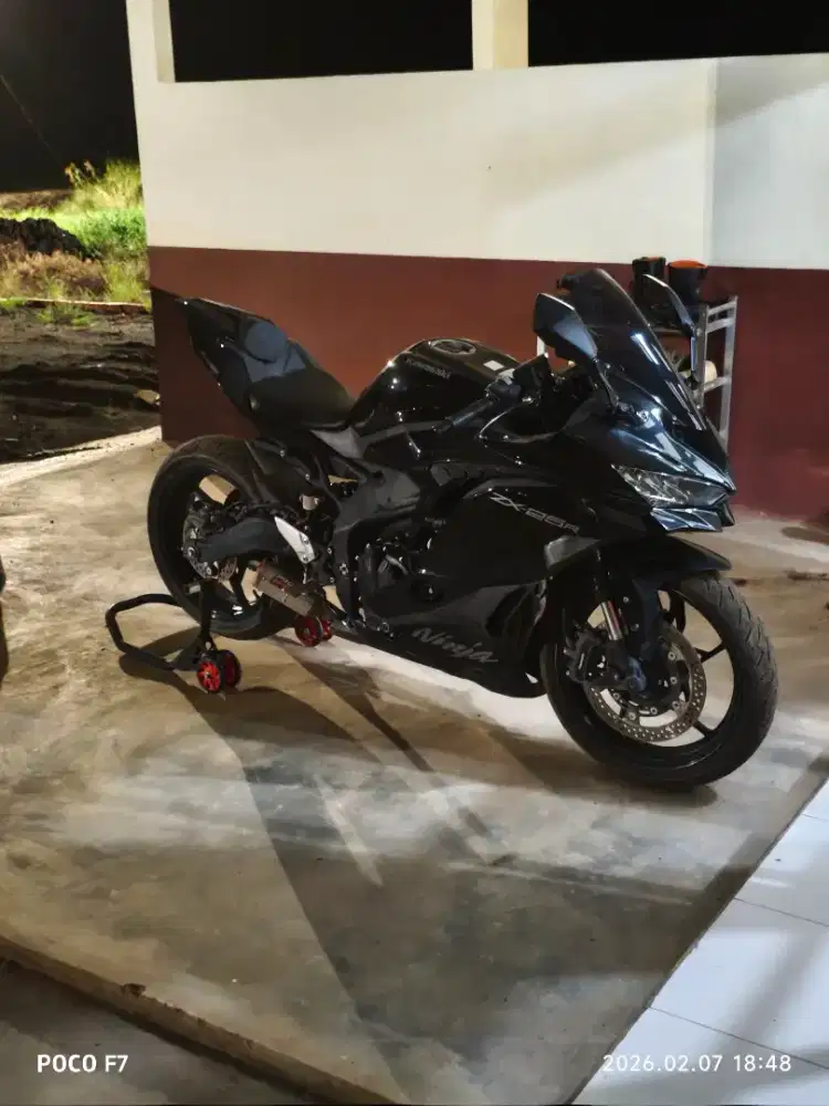 Jual santai ZX25R Hitam