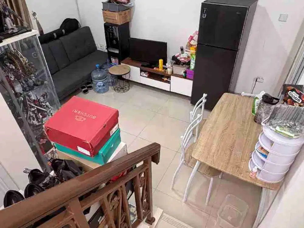 dijual rumah siap huni 2 lantai JGC sudah shm