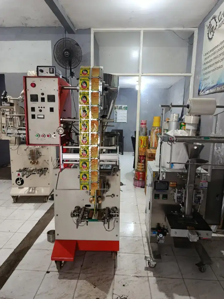Mesin packing/pengemas serbuk/packaging/mesin kemas/sachet