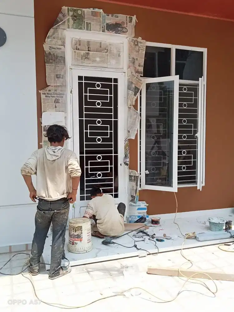 Pintu besi satu daun