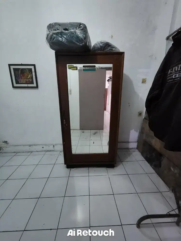 Lemari pakaian 1 pintu