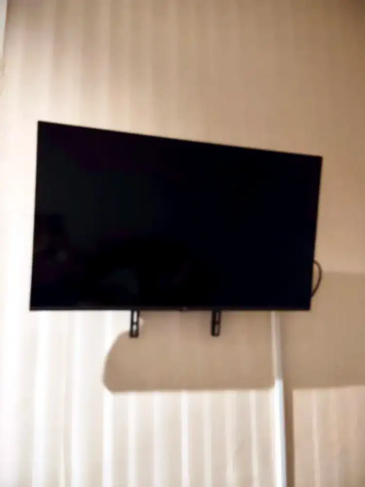 TV 42 inch Xiaomi LCD rusak jual murah