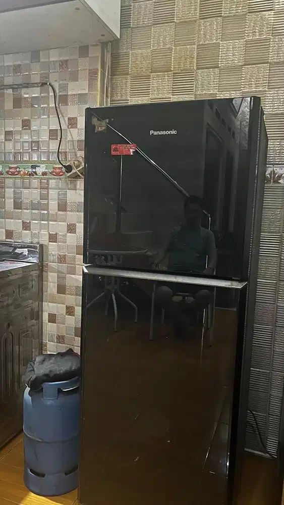 Dijual kulkas panasonic 2 pintu tangan pertama mulus jarang pakai