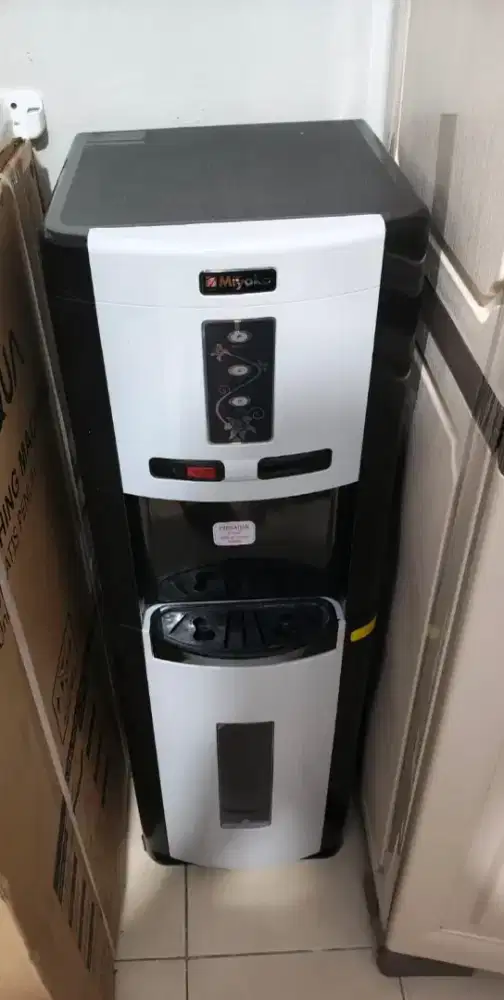 Dijual cepat dispenser miyako