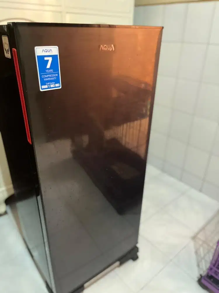 Dijual Kulkas Aqua Second