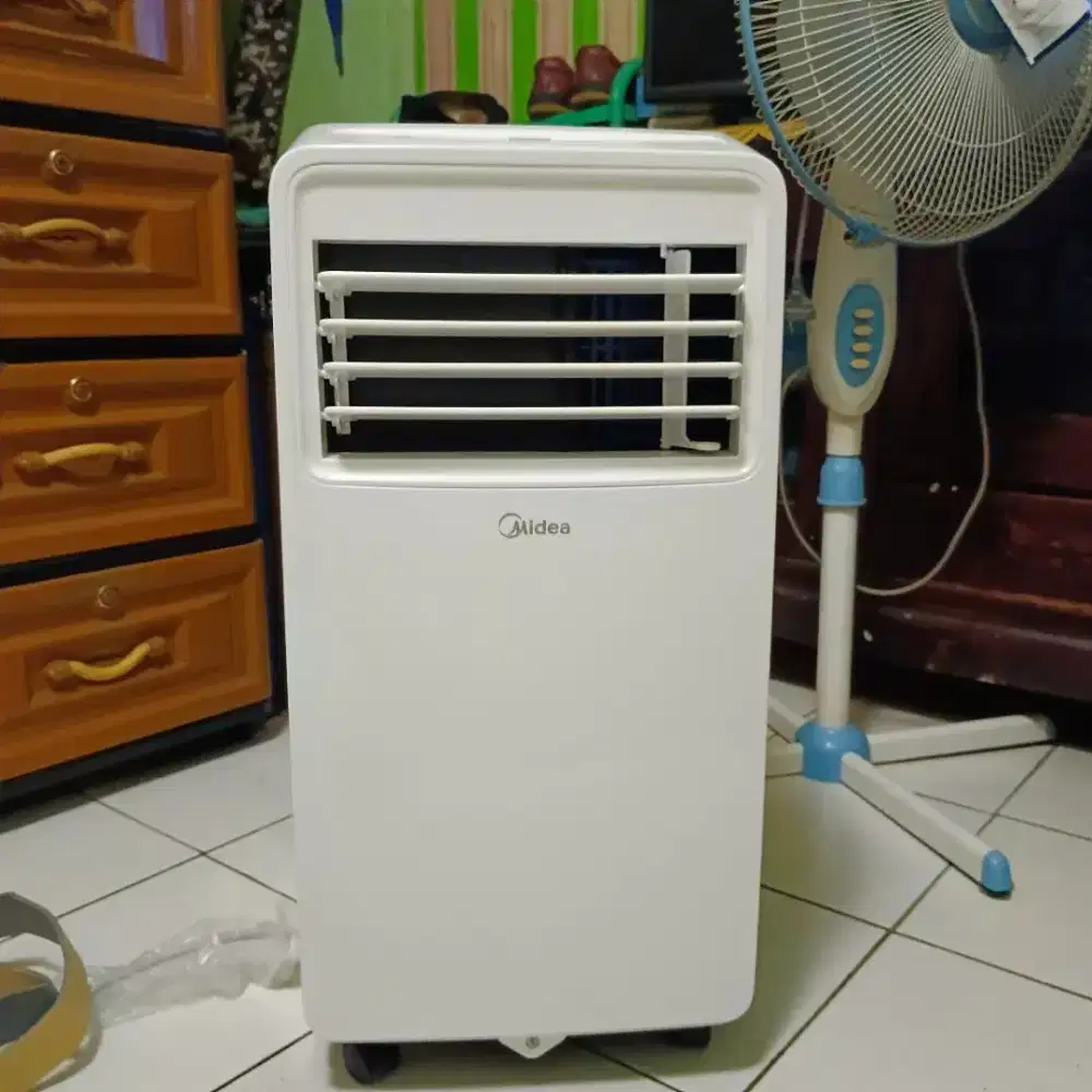 ac portable 1/2pk midea
