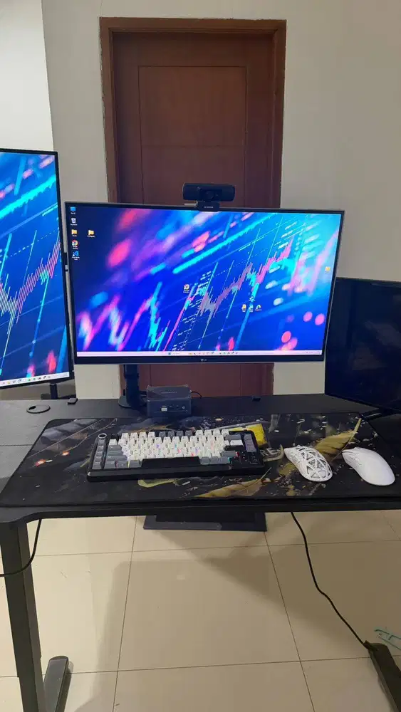Dijual: Monitor LG 27UD68-W (Ultra HD 4K)