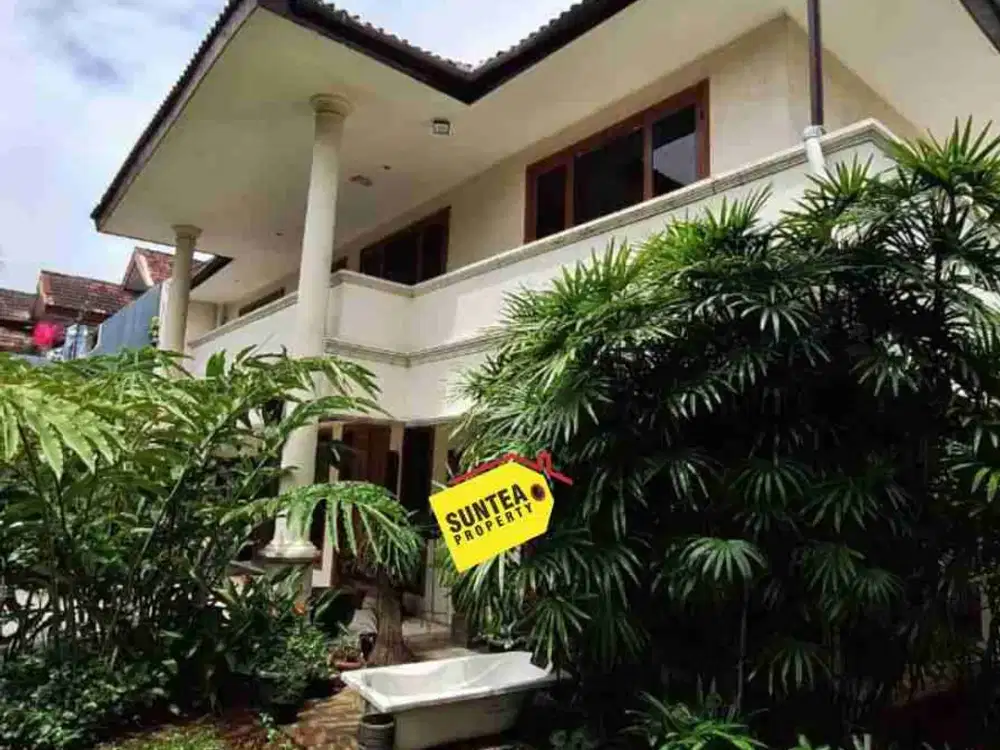 Rumah hoek Jak sel siap huni bisa untuk kantor dan cafe