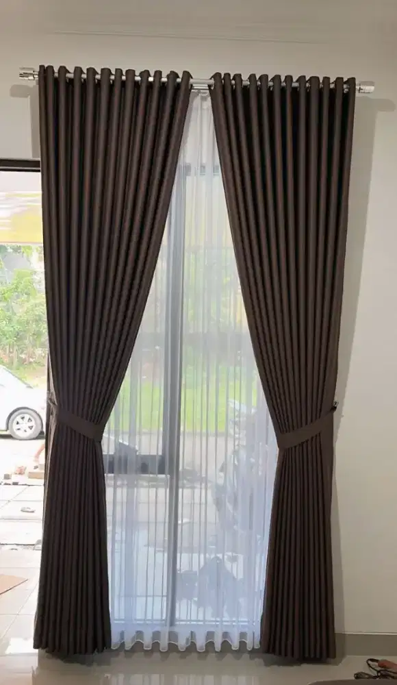 gorden, wallpaper, horizontal blind, wood blind