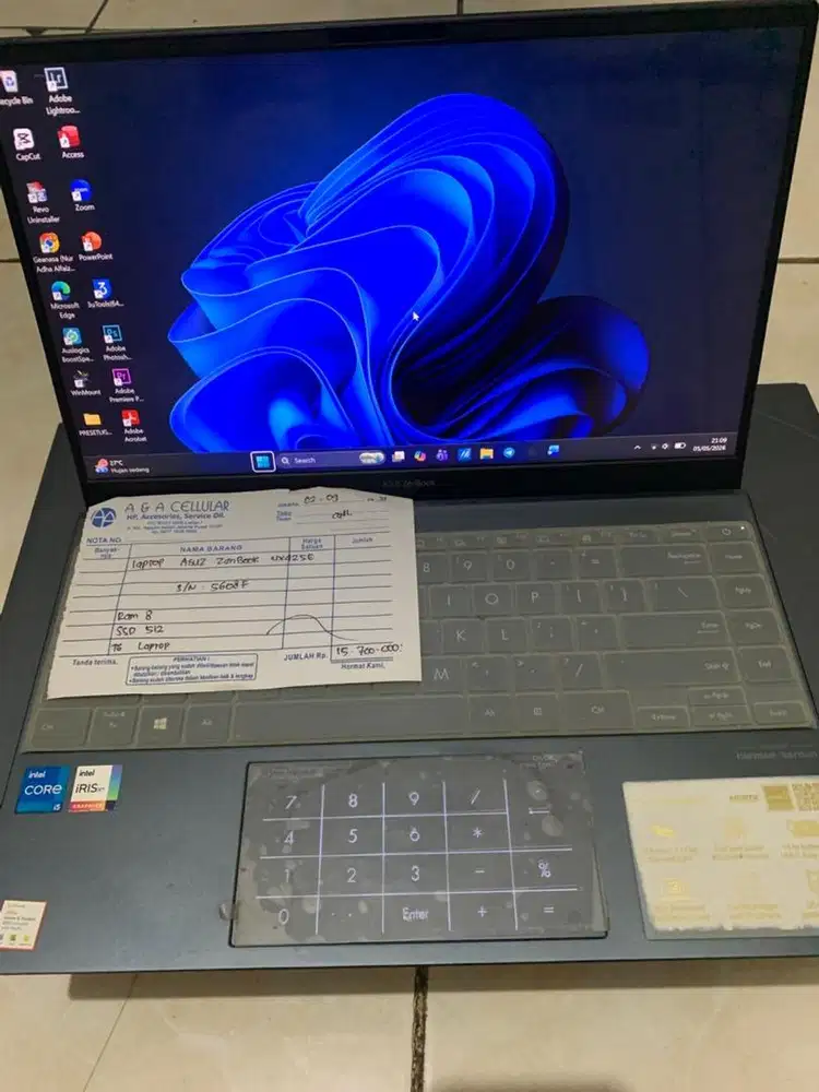 Asusu zenbook UX425EA