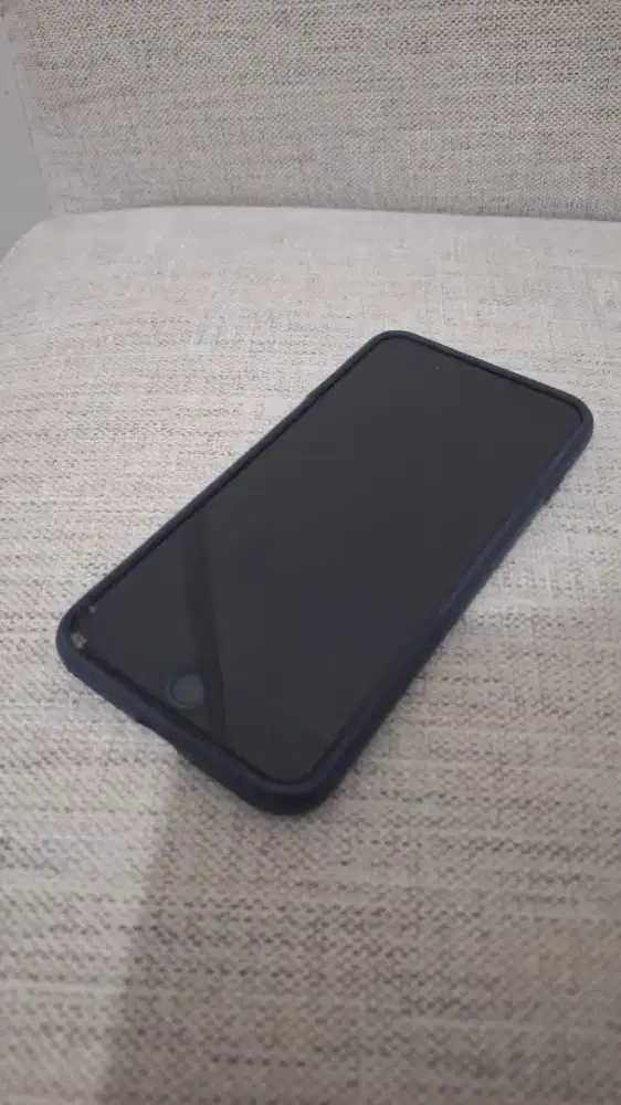 Iphone 8 plus / 64 gb ( ibox )