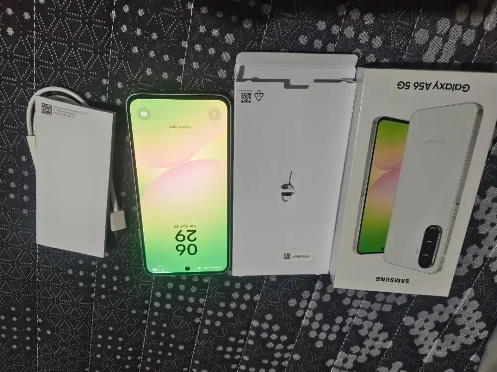 Samsung A56 Light Grey 12/256 GB