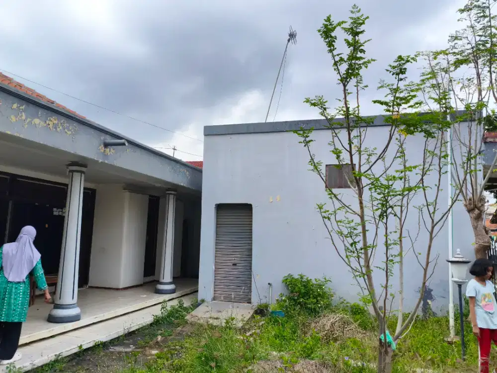 Dijual Rumah Besar Lt 1252m2 Lb 305m2