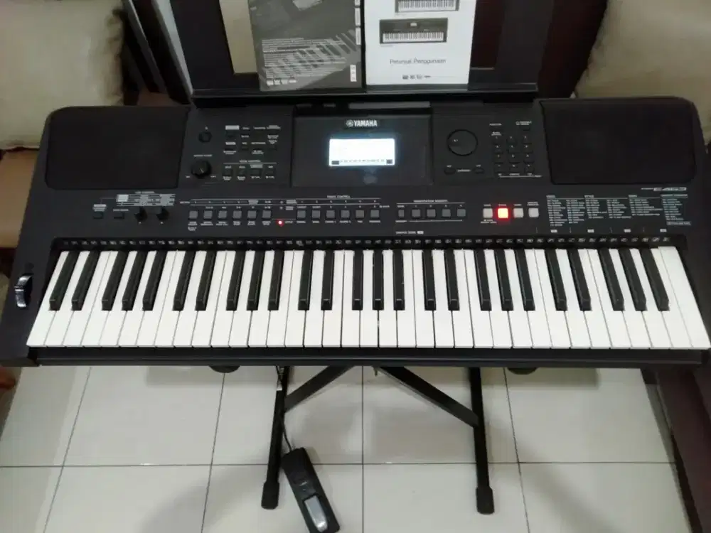 Keyboard Yamaha E463