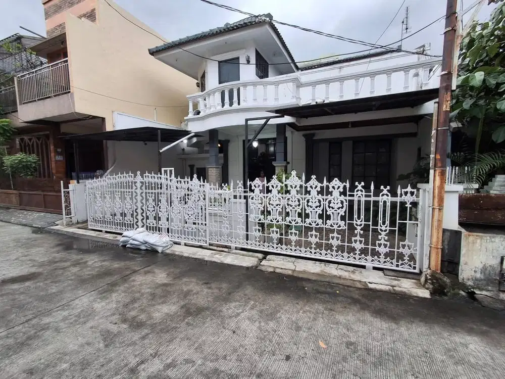 Rumah Dua Lantai