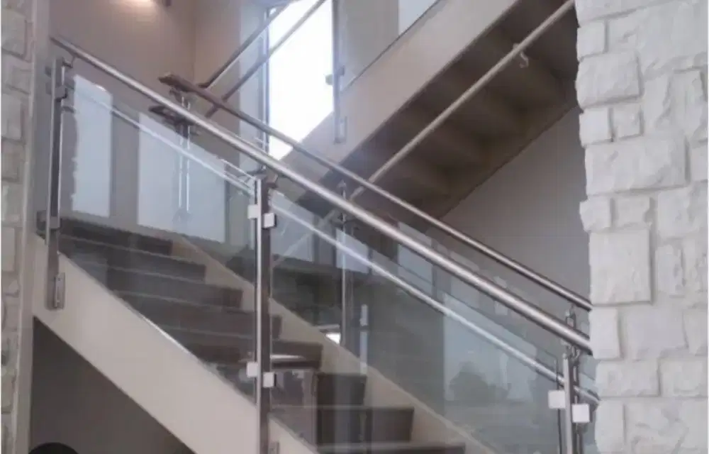 Railing tangga stainless steel 202