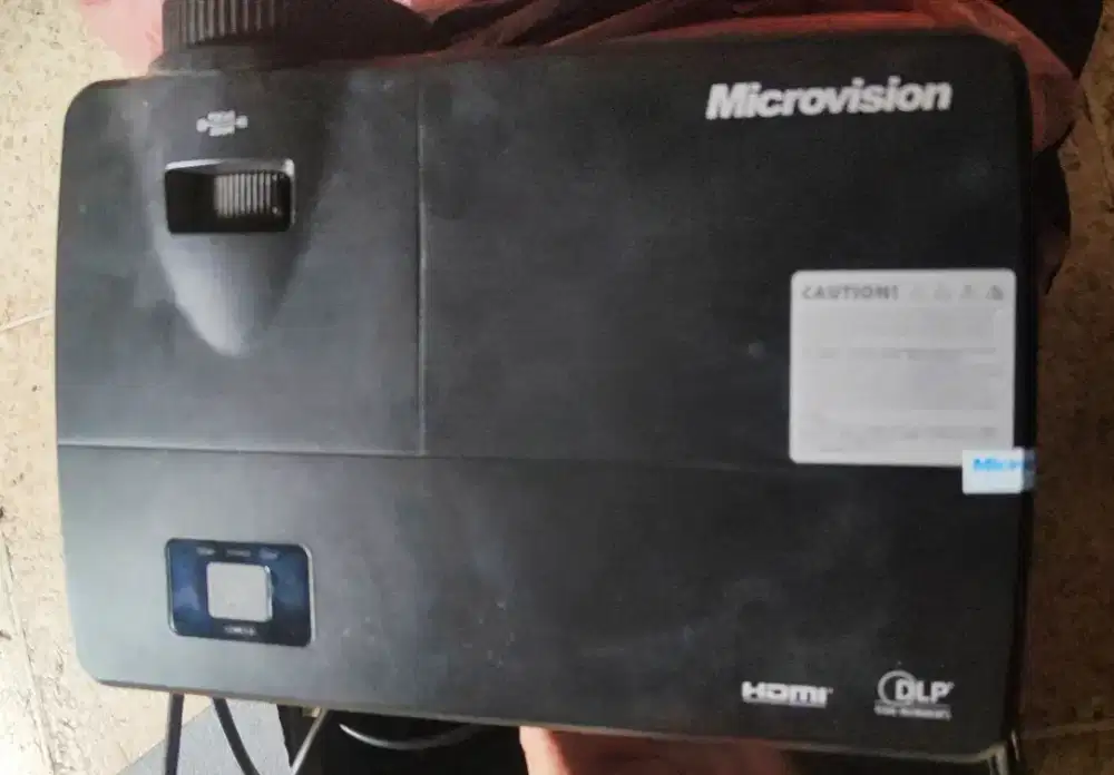 Proyektor Bekas Istimewa Microvision dan Cheerlux