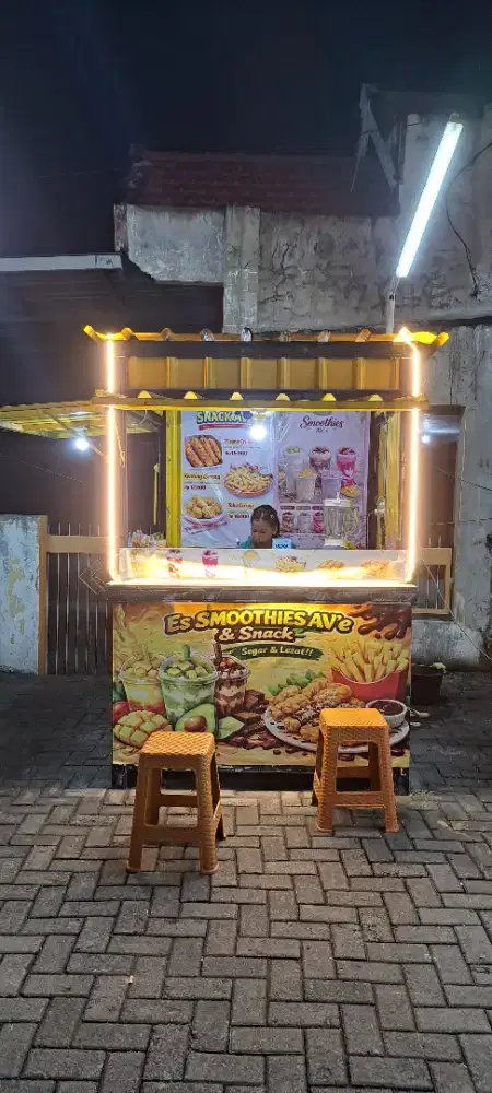 Booth Container