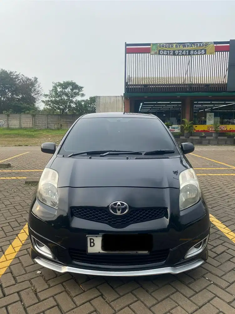 Toyota Yaris 2006 E Automatic