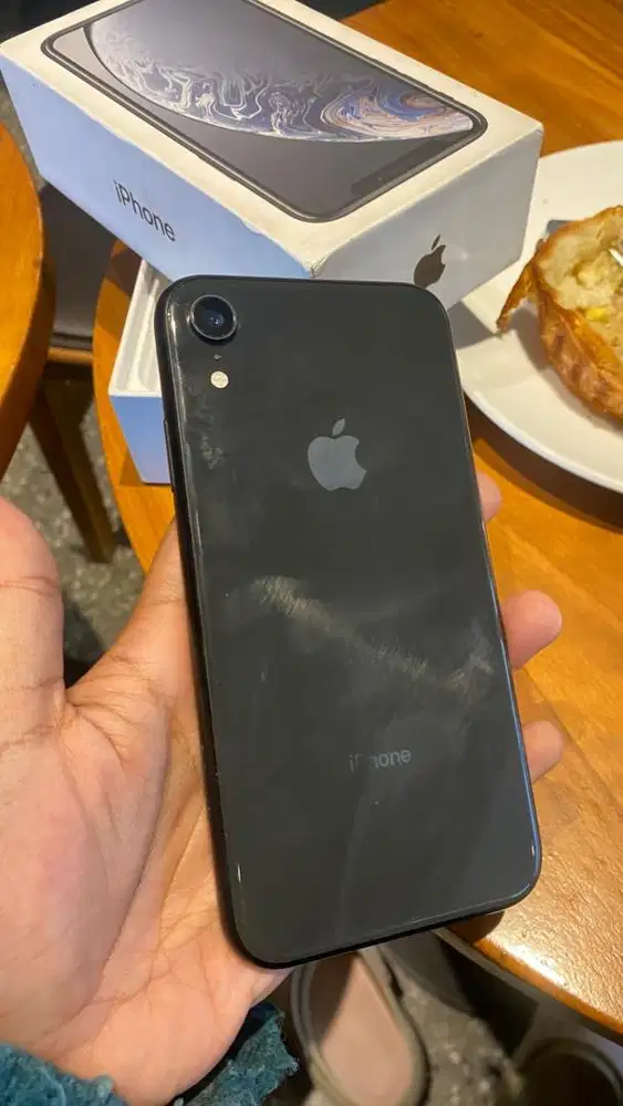 BU IPHONE XR 64GB RESMI DIGIMAP
